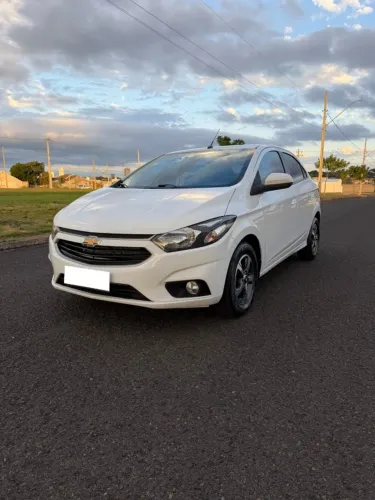 Chevrolet Onix Hatch LT 1.0 8V Flex Mec. 4P 2017