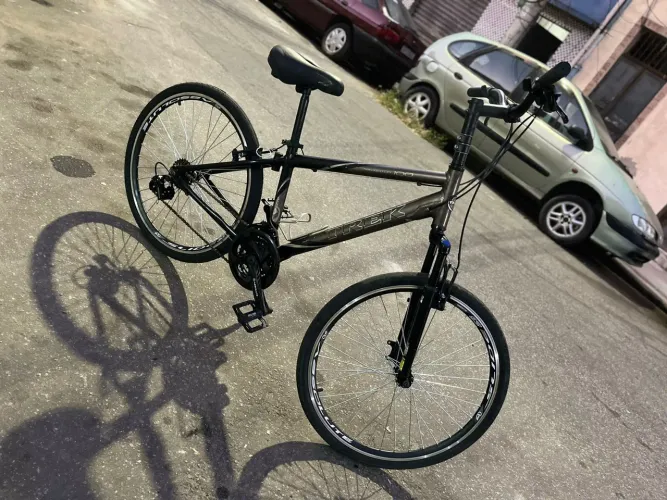 Trek navigator 100 toda reformada em perfeito estado de peças novas 