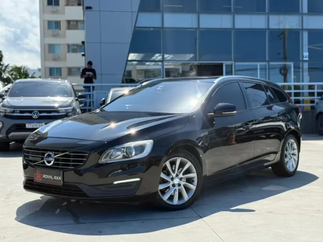 Volvo V60 T-5 Kinetic 2.0 245cv 5P 2016