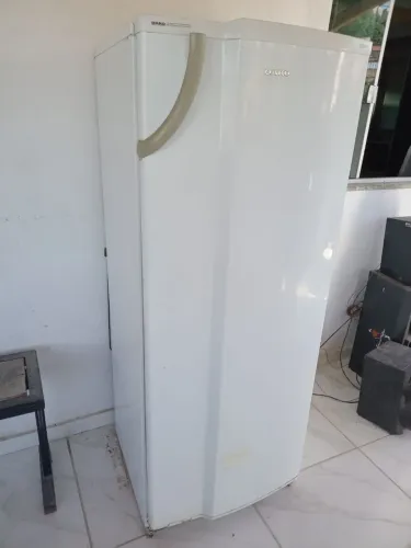 Vendo geladeira em Betim 