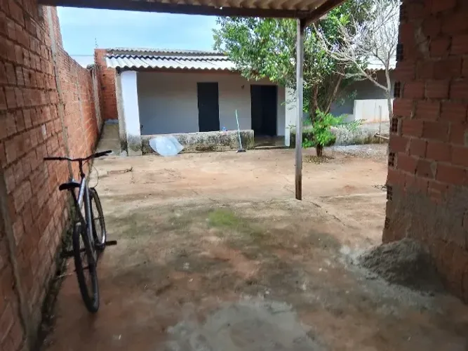 Vendo casa no Jardim Itália