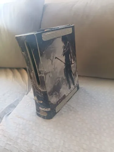 Vende Xbox 360 Fat Branco com Skim tomb raider + web cam