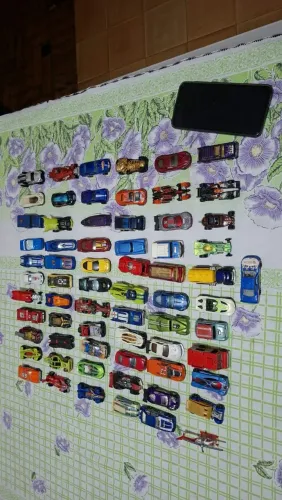 Carrinhos hot wheels