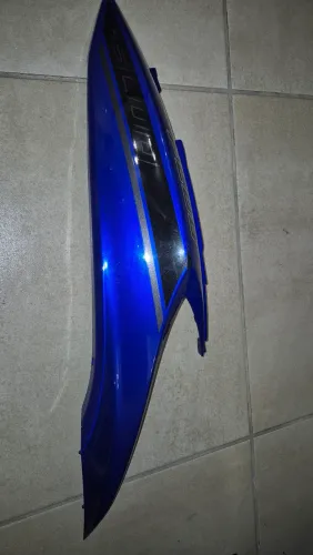 Carenagem lateral Rabeta lado direito Fluo 125 ano 2023