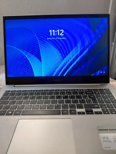 Notebook Samsung Book E20<br>4GB RAM / HD 500GB / Tela 15.6
