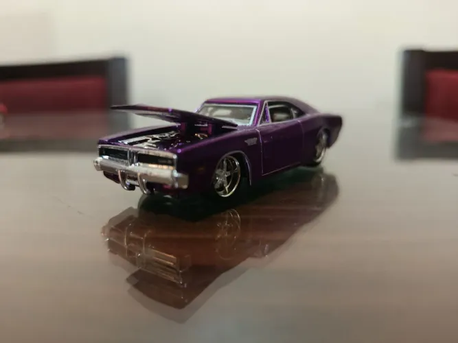 Miniatura Dodge Challenger Maisto Pro Rodz 1:64