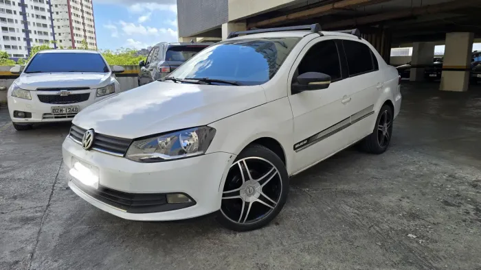 Volkswagen Voyage Selecao 1.6 Total Flex 8V 4P 2014