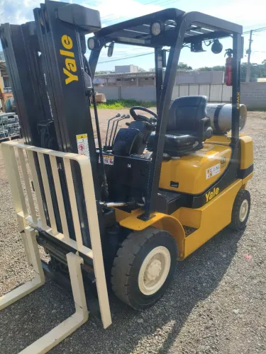 Empilhadeira Yale MX50 GLP