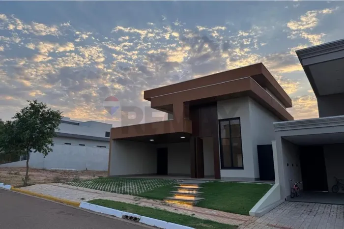 Casa de Luxo na Vila Toscana, Rondonópolis