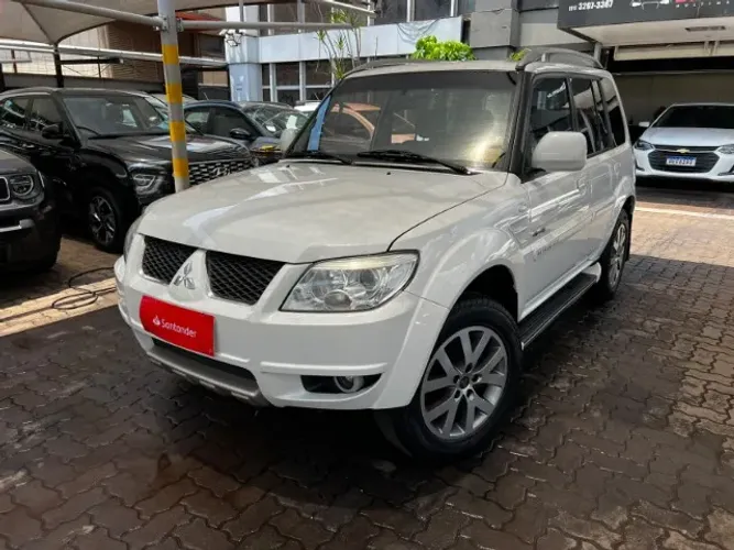 Mitsubishi Pajero TR4 2.0/ 2.0 Flex 16V 4X4 Aut. 2013