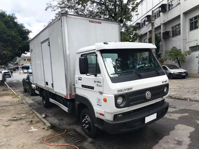 Vw10160 ano 2014 com baú