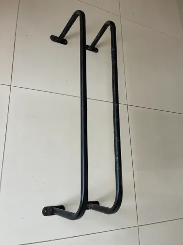 Arara de Parede