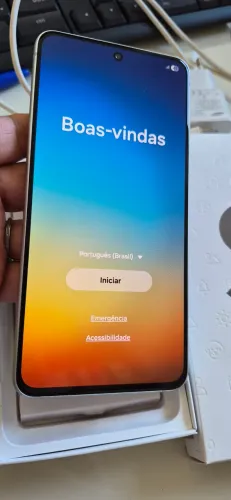 Celular Galaxy S21 FE 256GB acompanha película e 1 capinha