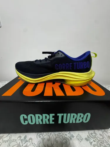 Tênis - Corre Turbo