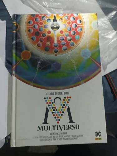 Multiverso Edição Definitiva - Grant Morrison + MAPA ORIGINAL.