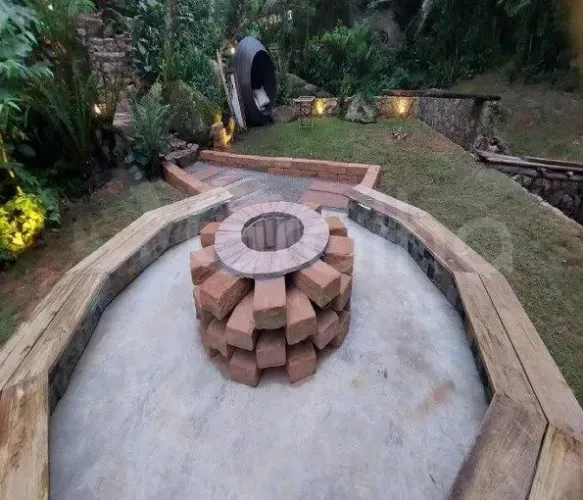 Bangalôs e Casa para Pousada na Barra da Lagoa