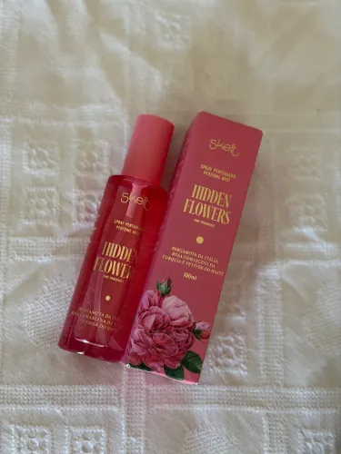 Perfume hidden flowers skelt