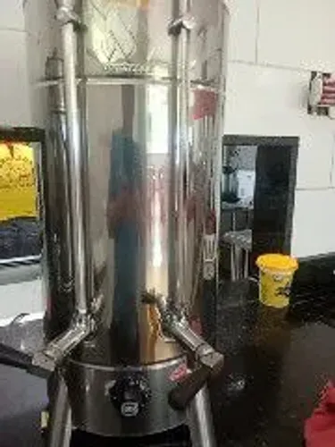 Vendo máquina de fazer café industrial 10 litros 
