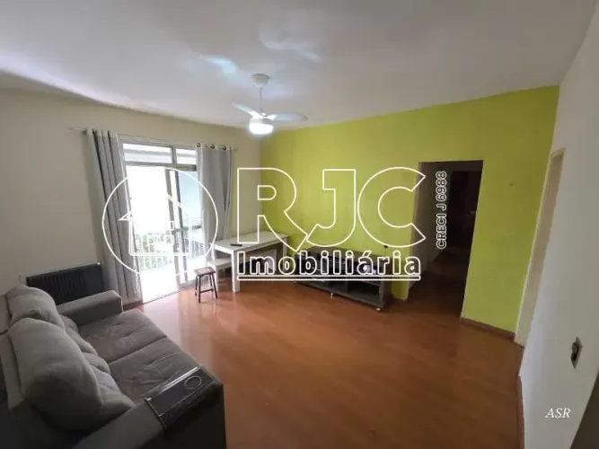 Apartamento : / Residencial / Todos os Santos
