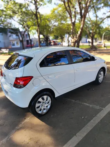 Chevrolet Onix Hatch LT 1.4 8V Flex Power Mec. 4P 2015