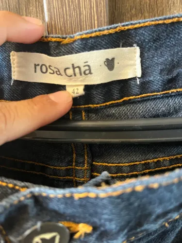 Shorts jeans rosa chá 