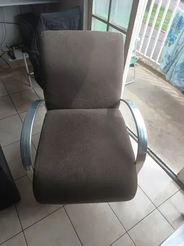 Vende-se poltrona 