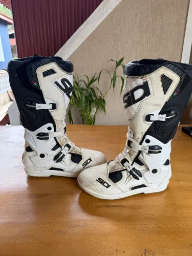 Bota SIDI atojo tamanho 11.7(43/44) motocross/enduro