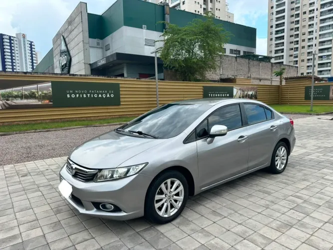 Honda Civic Sedan LXR 2.0 Flexone 16V Aut. 4P 2014
