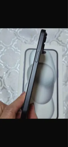 iPhone 15 128GB