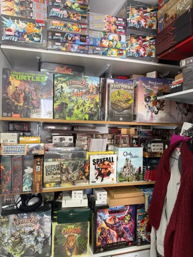 Jogos de tabuleiro ( valores na descrição )