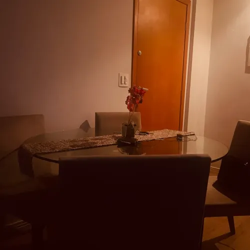 MESA DE VIDRO 4 CADEIRAS
