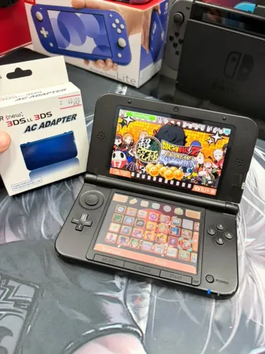 Nintendo 3ds XL C jogos e carregador -- faço olx