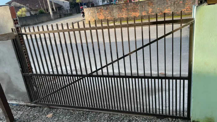 Portão,cerca e mini portão