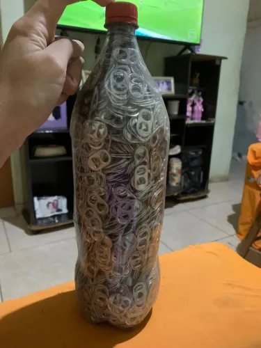 Vende-se lacres de latinha preço a combinar