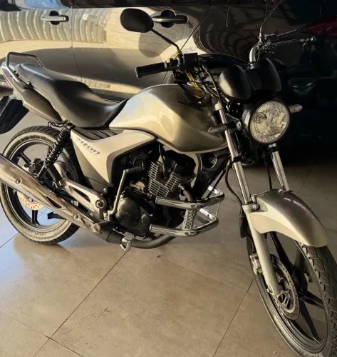 Titan 150