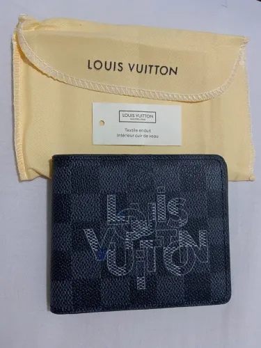 Carteira de couro ecológico cinza e verde primeira linha Louis Vuitton italiana