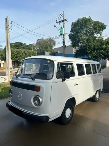 Volkswagen Kombi Standard/ Luxo/ Serie Prata 1996