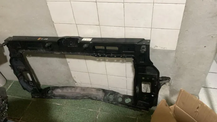 Vendo peças do novo Creta com avarias 