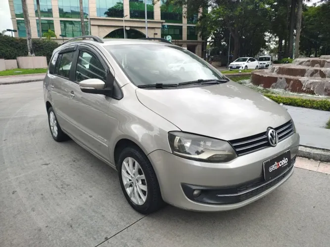 Volkswagen Spacefox Comf. I Motion 1.6 Flex 8V 5P 2013
