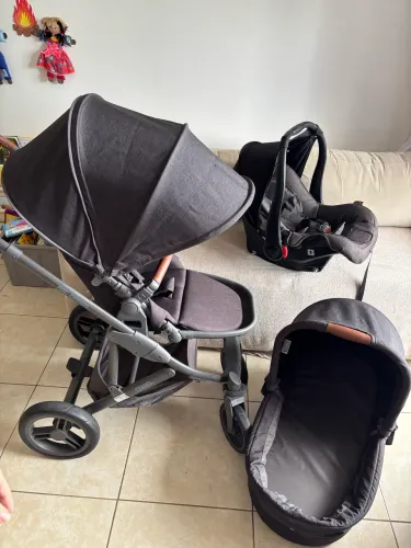 Carrinho, Bebê conforto e Moisés - ABC design - que   acoplam no carrinho!!! 
