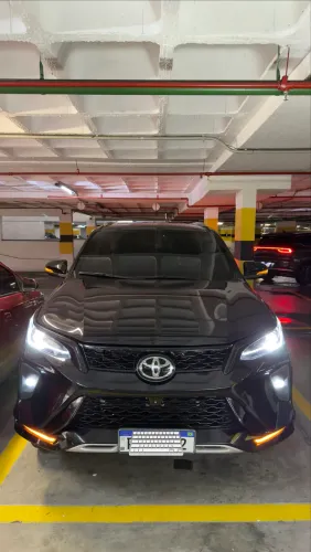 Toyota Hilux SW4 SRX 4X4 2.8 TDI 16V Dies. Aut. 2018