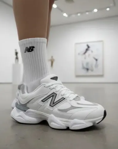 Tênis New Balance 9060 TAM 39