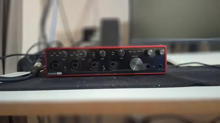 Focusrite Scarlett 18i8 de 3ª geração