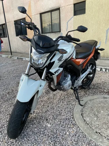 Honda CB 250F Twister 2017 - 45.000 km - Muito Conservada