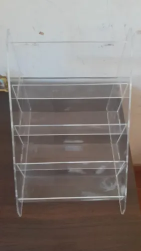 Suporte de exposição em acrílico