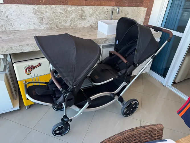 Carrinho de bebê para gêmeos