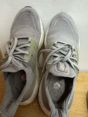 Tênis adidas