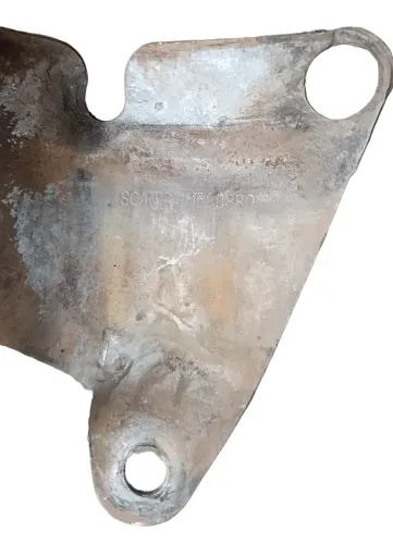 Suporte fixação radiador Scania P114 1538880