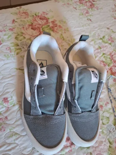 Tênis Vans skool cinza