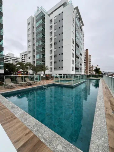Alugo apartamento de alto padrão semi mobiliado de 3 quartos no estreito